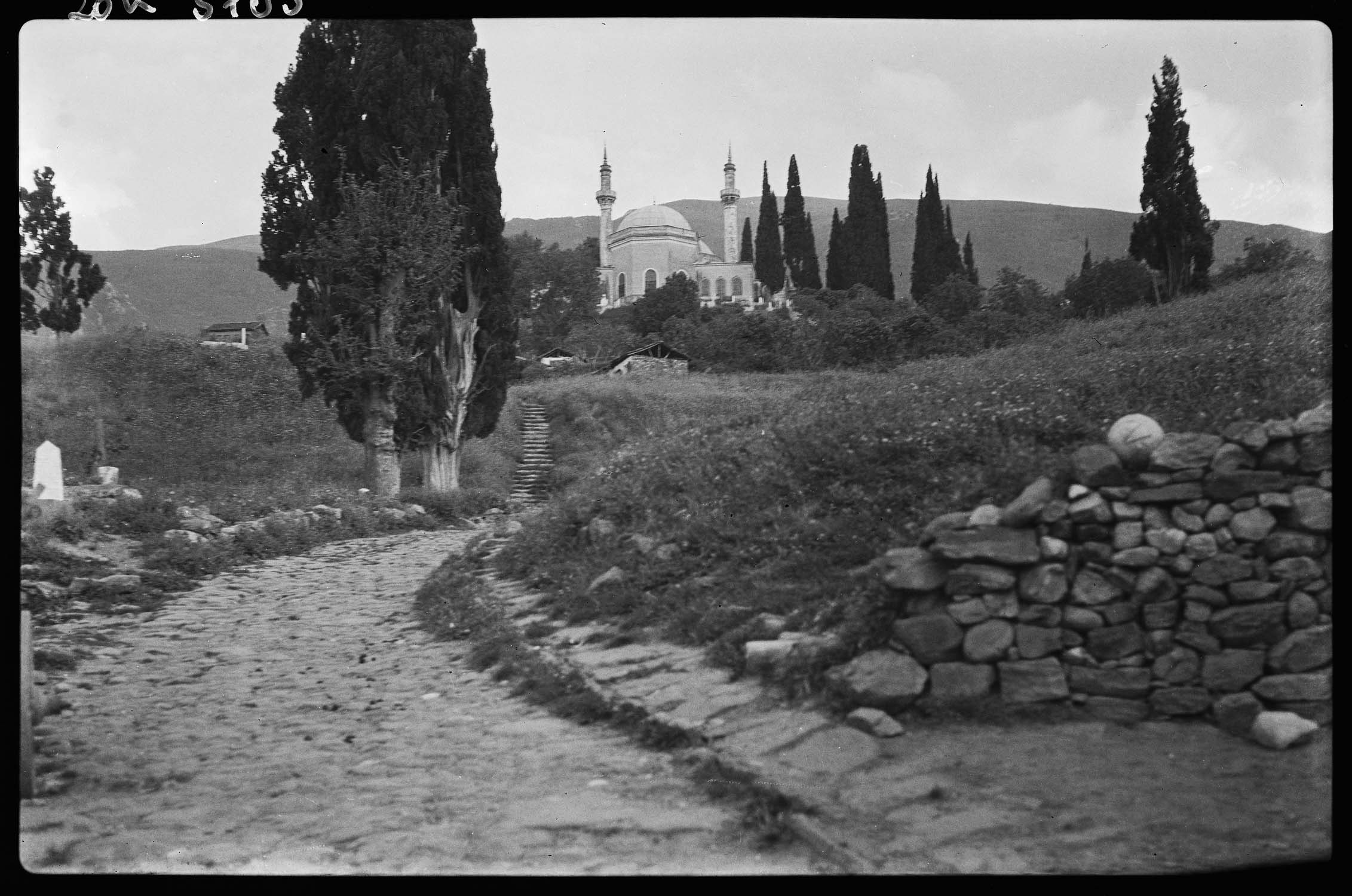 Vue éloignée, en contrebas